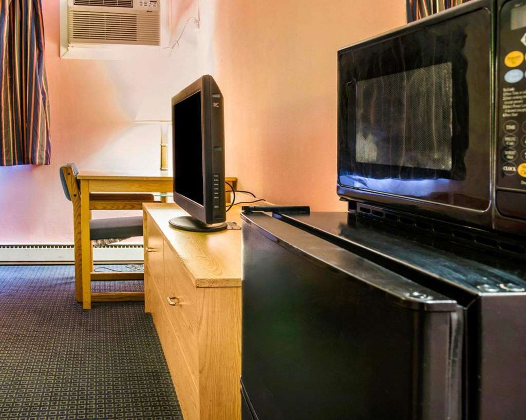 Econo Lodge Battle Creek Habitación foto